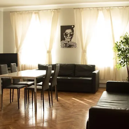 Florianska Gate Luxury Aparthotel Cracovia