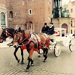Florianska Gate Luxury Aparthotel