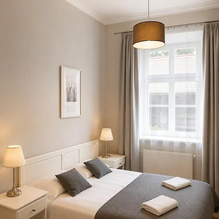 Ξενοδοχείο με διαμερίσματα Florianska Gate Luxury Krasków