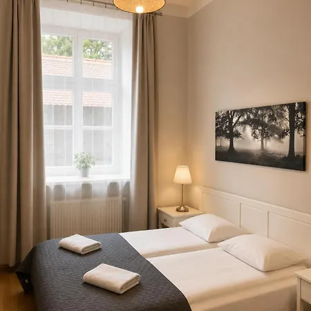 Ξενοδοχείο με διαμερίσματα Florianska Gate Luxury Krasków