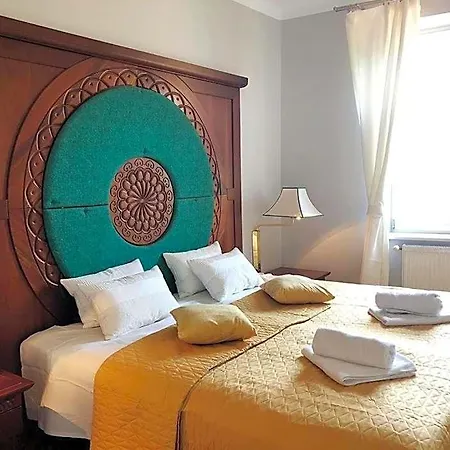 Florianska Gate Luxury アパートホテル 4*