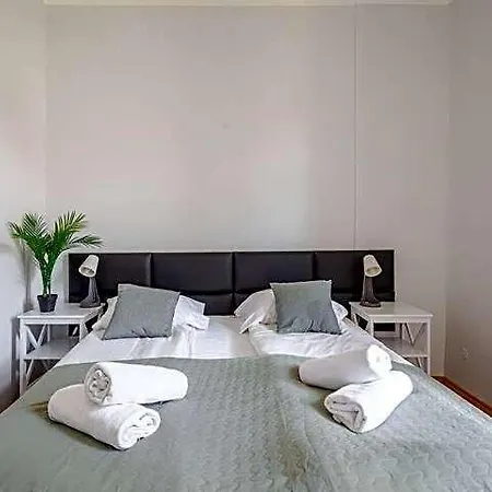 Ξενοδοχείο με διαμερίσματα Florianska Gate Luxury Krasków