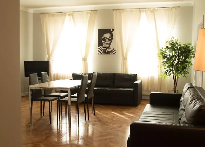 Florianska Gate Luxury מלון דירות קרקוב